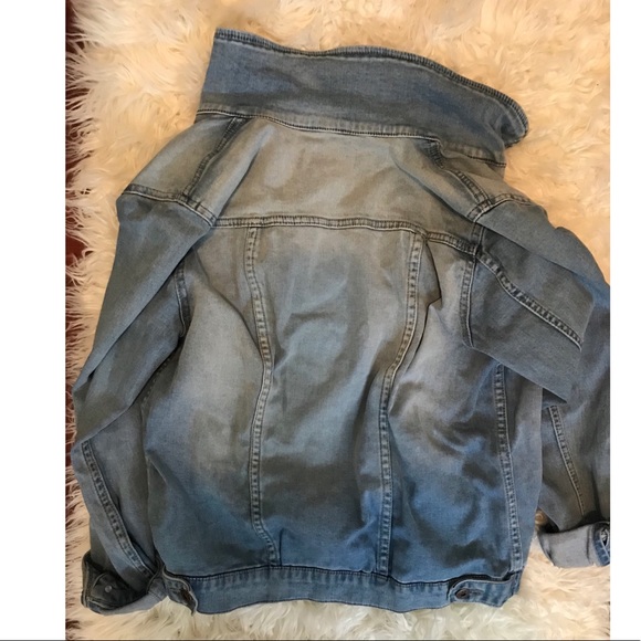 Jean jacket - Picture 1 of 2